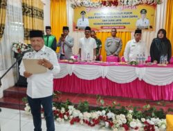 H. Mukhlis Melantik Imum Mukim Se-Kecamatan Makmur.