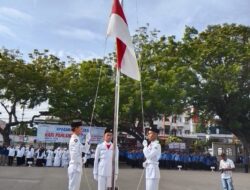 Bupati Bireuen, H. Mukhlis ST Pimpin Upacara Hari Pahlawan.