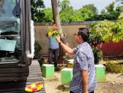 Jeffry Sentana Peusijuk Excavator dan Bentor di Dinas Lingkungan Hidup 