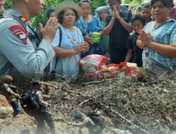 Menembus Lumpur, Menjunjung Harapan : Brimob Polda Sumut dan Relawan Mapel Indonesia Bantu Desa-Desa Terisolir di Tapteng