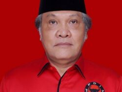 Mantan Ketua DPD PDIP Provinsi Sumut Japorman Saragih Prihatin dan Menangis Melihat Kisruh Penetapan Pengurus DPC PDIP Kota Medan