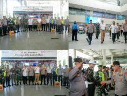 Kapolresta Deli Serdang Dampingi Kapolda Sumut Monitoring Situasi di Bandara Internasional Kualanamu Deli Serdang dan Cek Pos Terpadu Operasi Lilin Toba 2025