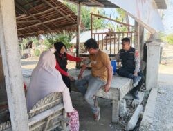 Polres Pidie Laksanakan Pemeriksaan Kesehatan Door to Door Bagi Warga Terdampak Banjir di Gampong Beureueh
