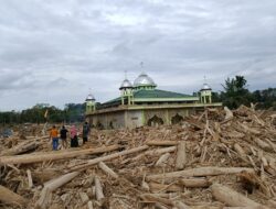 Bantuan untuk Korban Banjir Bandang dan Tanah Longsor di Sumatera : Tiap KK Dapat Rp. 8 Juta, Santunan untuk Korban Meninggal Dunia Rp. 15 Juta