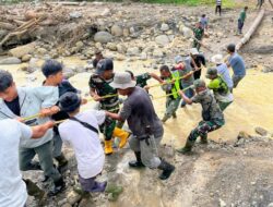 Gotong Royong di Tengah Arus Sungai, Jembatan Darurat Desa Burlah Jadi Harapan Warga Ketol