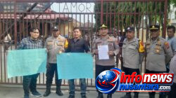 Aksi Unjuk Rasa Aneh, Diduga “Settingan” APAN-SU Hanya Diikuti Tiga Orang, Berakhir Foto Bersama Polisi di Depan Polsek Tanjung Morawa