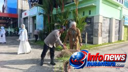 Dukung Program Indonesia ASRI, Brimob Aceh Laksanakan Manajemen Kebersihkan Di Area Puskesmas Penanggalan