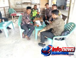 Babinsa Koramil 11/Bandar Baru Pererat Hubungan dengan Warga Lewat Komsos di Desa Beurandeh