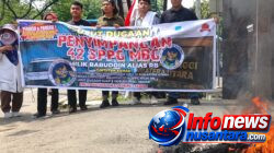 Puluhan Massa KAMAK Gelar Aksi Unjuk Rasa di Depan Kantor Kejati Sumut, Desak Kejati Sumut Bongkar Dugaan Korupsi Program MBG di Sumut