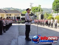 Kapolres Aceh Tengah Pimpin Upacara Purna Bakti AKP Radius Sianturi, Pengabdian 36 Tahun Berakhir dengan Penuh Kehormatan