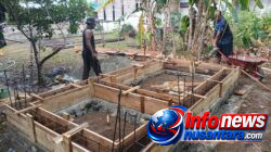 Pengecoran Pondasi Dikebut, Satgas TMMD Ke-129 Kodim 0102/Pidie Pacu Pembangunan MCK di Dayah Babul Ula Al Munawarah