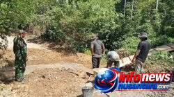 Perkuat Jalan Pertanian, Satgas TMMD ke-129 Bangun Box Culvert Bersama Warga