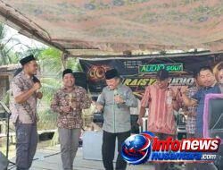 Haji Affan Alfian Bintang SE, Hadir di Acara Khitanan, Naik Panggung Hiburan Bersama Kerabat Bawakan Lagu “Rena-Rena”