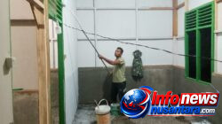 Lembur Hingga Larut Malam, Satgas TMMD Ke-129 Kebut Penyelesaian RTLH Milik Umar Amin